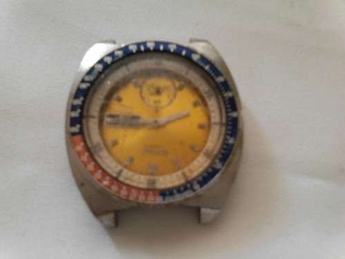 2 x SEIKO MOVEMENT FOR PARTS OR REPAIR (SPORTSMATIC SEA HORSE & AUTOMATIC WITH CASING) SEE BELOW.