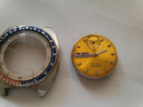2 x SEIKO MOVEMENT FOR PARTS OR REPAIR (SPORTSMATIC SEA HORSE & AUTOMATIC WITH CASING) SEE BELOW.