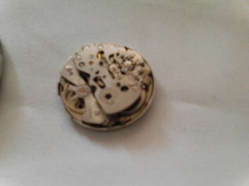 2 x SEIKO MOVEMENT FOR PARTS OR REPAIR (SPORTSMATIC SEA HORSE & AUTOMATIC WITH CASING) SEE BELOW.