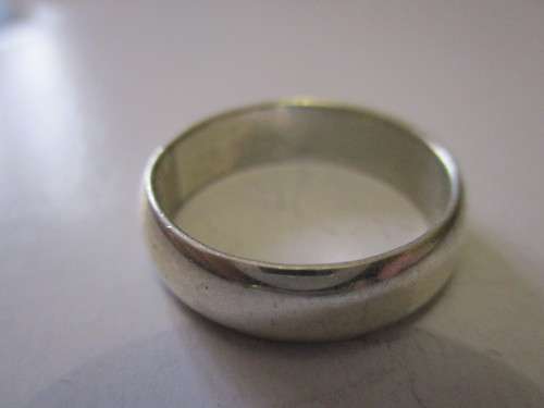 QUALITY NEW 925. STERLING SILVER 5mm D-SHAPE BAND - FOR SIZE`S AVAILABLE PLEASE BELOW.