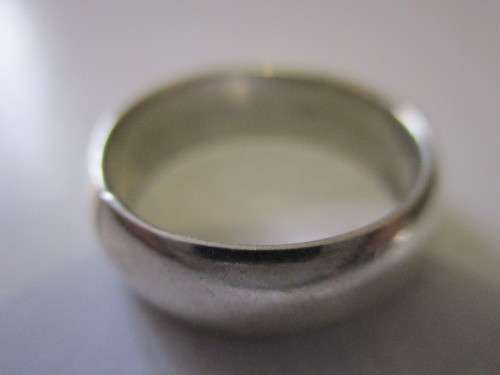 QUALITY - 3 x PLAIN 5mm D-SHAPE BANDS - CONDITION NEW , SIZE T (BID IS PER BAND) - SEE BELOW