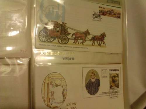 VERY CLEAN MIXED FIRST DAY COVERS IN FLIP FILE, SOME WITH MINISHEETS- SEE ALL SCANS.