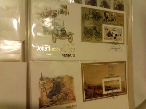 VERY CLEAN MIXED FIRST DAY COVERS IN FLIP FILE, SOME WITH MINISHEETS- SEE ALL SCANS.