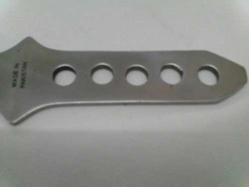 NEW THROW KNIVES WITH POUCH, LENGHT 21cm- WIDTH 3.2cm- THICKNESS 3mm- WEIGHT 95g - SEE ALL SCANS