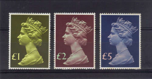 1977 GB.- Q-ELIZABETH HIGH VALUES, VFMM, SG. 1026 -1028 , C/V R550+, SEE BELOW.