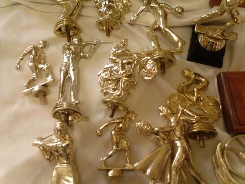 GOOD LOT OF DIFFERENT SPORT TROPHIES , GOOD QUALITY, UNUSED, GOOD CONDITION -READ BELOW.