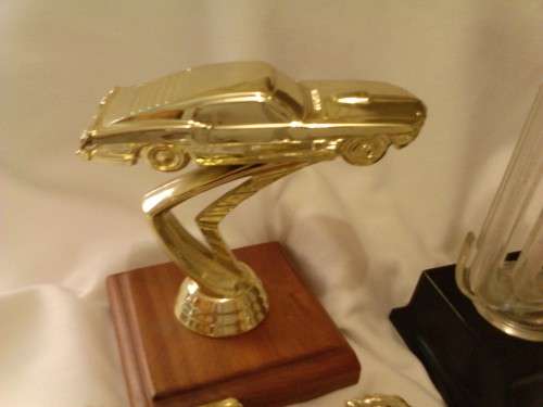 GOOD LOT OF DIFFERENT SPORT TROPHIES , GOOD QUALITY, UNUSED, GOOD CONDITION -READ BELOW.