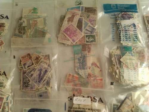 A FEW THOUSAND STAMPS SORTED IN PLASTIC BAGS - MOSTLY ITALY STAMPS- HIGH VALUE - READ BELOW.