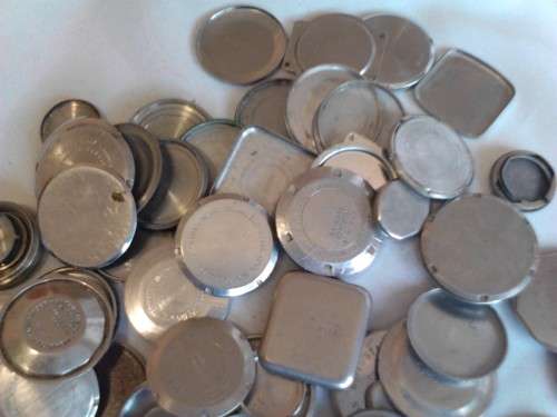 GOOD LOT OF MOSTLY OLD WATCH BACKS,  GOOD VALUE- READ BELOW.
