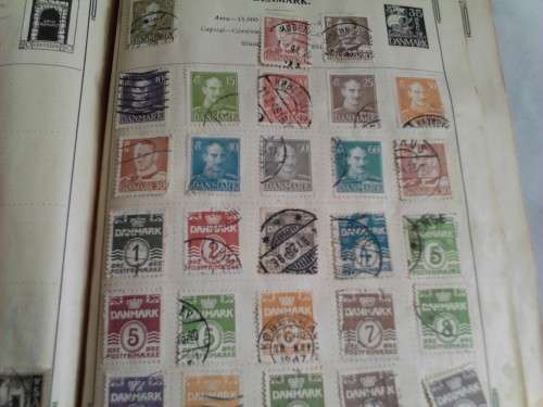 HUGE STAMP COLLECTION IN MEDIUM STANLEY GIBBONS ALBUM , 200 PAGES- GOOD VALUE!!! - SEE BELOW
