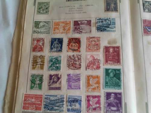 HUGE STAMP COLLECTION IN MEDIUM STANLEY GIBBONS ALBUM , 200 PAGES- GOOD VALUE!!! - SEE BELOW