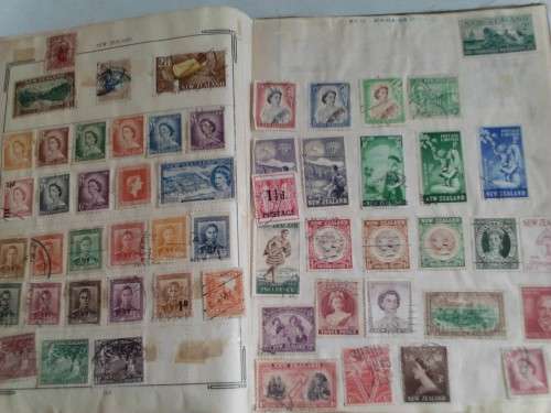 HUGE STAMP COLLECTION IN MEDIUM STANLEY GIBBONS ALBUM , 200 PAGES- GOOD VALUE!!! - SEE BELOW