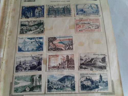 HUGE STAMP COLLECTION IN MEDIUM STANLEY GIBBONS ALBUM , 200 PAGES- GOOD VALUE!!! - SEE BELOW