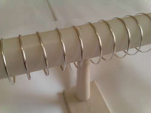 3mm D-SHAPE SOLID 925. SILVER BANGLES -65mm DIAMETER -BID PER BANGLE -12 AVAILABLE -SEE & READ BELOW