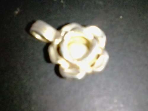 BEAUTIFUL OLD 925. STERLING SILVER FLOWER LOOSE PEARL PENDANT -WIDTH FLOWER 14mm  -PLEASE READ BELOW