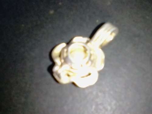 BEAUTIFUL OLD 925. STERLING SILVER FLOWER LOOSE PEARL PENDANT -WIDTH FLOWER 14mm  -PLEASE READ BELOW