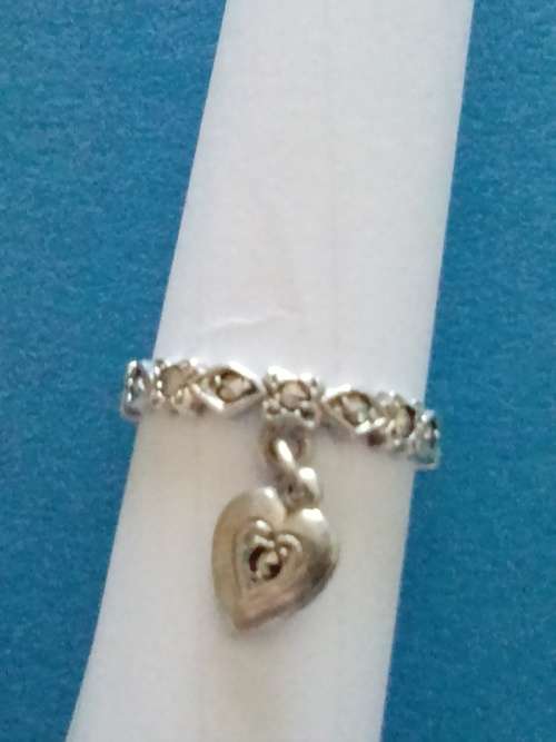 BEAUTIFUL STERLING SILVER MARCASITE RING WITH HEART - SIZE L - PLEASE READ  BELOW.