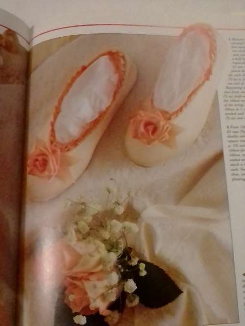 `THE STEP BY STEP ART OF RIBBON CRAFTS` BY ANITA HARRISON - SEE and READ BELOW FOR INFO