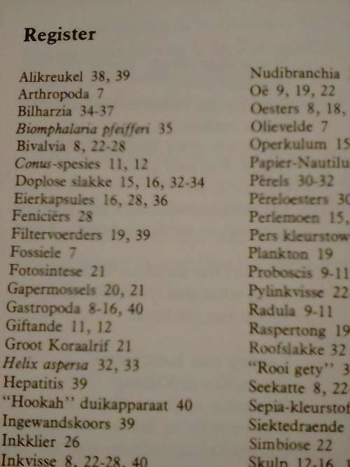 Slakke en ander Weekdiere, deur J.P. Marais.