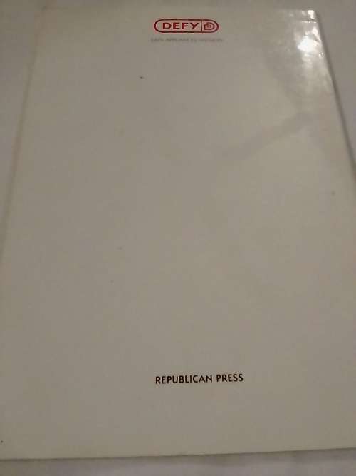 Microwave Cookbook by Jean Engelbrecht.