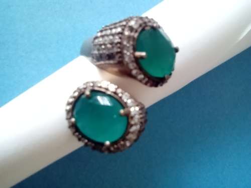 STUNNING and RARE DESIGH ANTIQUE RING - ABOUT 149 UNTESTED STONES - 14.1 GRAMS - PLEASE READ BELOW.