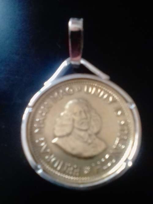 STUNNING STERLING SILVER PENDANT WITH OLD HALF-CENT - PLEASE READ  BELOW.