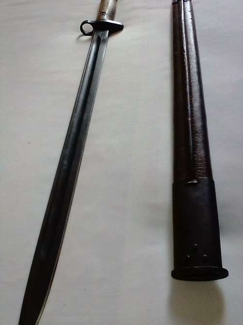 WOW, Original Australian SLAZ 42 Enfield 1907 Bayonet, Scabbard Mangrovite - PLEASE READ BELOW.