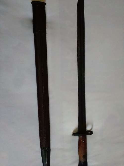 WOW, Original Australian SLAZ 42 Enfield 1907 Bayonet, Scabbard Mangrovite - PLEASE READ BELOW.