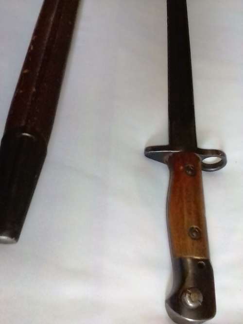 WOW, Original Australian SLAZ 42 Enfield 1907 Bayonet, Scabbard Mangrovite - PLEASE READ BELOW.