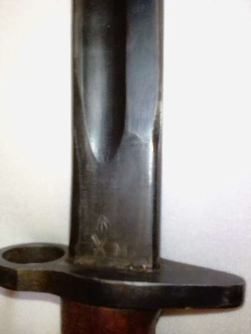 WOW, Original Australian SLAZ 42 Enfield 1907 Bayonet, Scabbard Mangrovite - PLEASE READ BELOW.