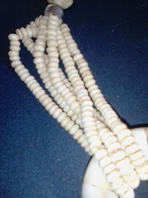 STUNNING VINTAGE ELEPHANT CARVED IVORY NECKLACE - PLEASE READ  BELOW.