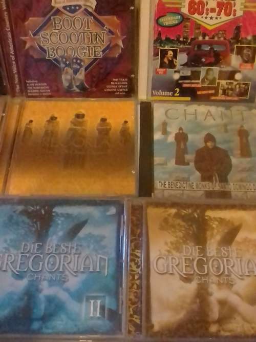 25x  VERY GOOD CD COLLECTION - (ON BID TAKES ALL) - SEE BELOW FOR SCANS.