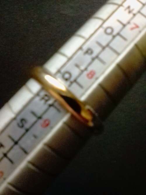 LOVELY SOLID 9CT YELLOW GOLD 3mm D-SHAPE BAND - SIZE Q - WEIGHT 2.5g - PLEASE READ BELOW
