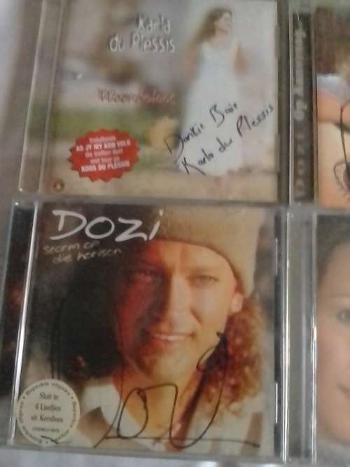 9x ORIGINAL SIGNED BY ARTIST CD COLLECTION - (ON BID TAKES ALL) - SEE SCANS.