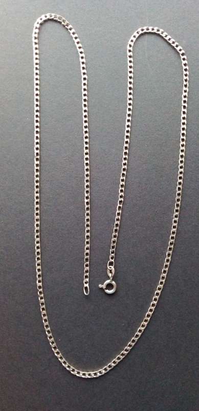 BEAUTIFUL CURB STERLING SILVER CHAIN  - 60cm LONG - WEIGHT 6.2g - READ BELOW FOR INFO.