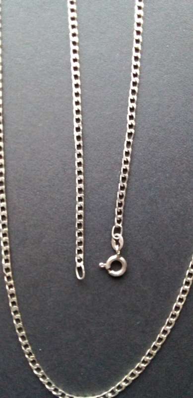 BEAUTIFUL CURB STERLING SILVER CHAIN  - 60cm LONG - WEIGHT 6.2g - READ BELOW FOR INFO.
