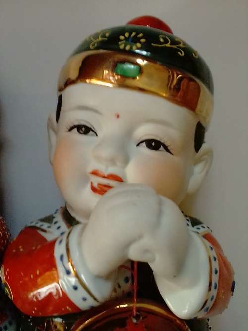 VINTAGE CHINESE LARGE PORCELIAN FIGURINES (GOLDEN BOY & JADE GIRL) - VALUE R1700 - READ BELOW.