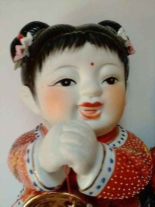 VINTAGE CHINESE LARGE PORCELIAN FIGURINES (GOLDEN BOY & JADE GIRL) - VALUE R1700 - READ BELOW.