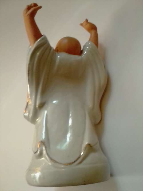 VINTAGE LARGE PORCELIAN HAPPY BUDDHA, HAND PAINTED  - VALUE R1800 - READ BELOW.