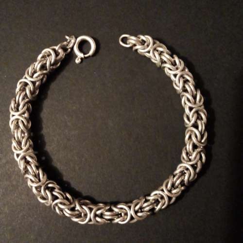 STUNNING BYZANTINE .925 STERLING SILVER BRACELET- 19.5cm LONG - WEIGHT 14g.