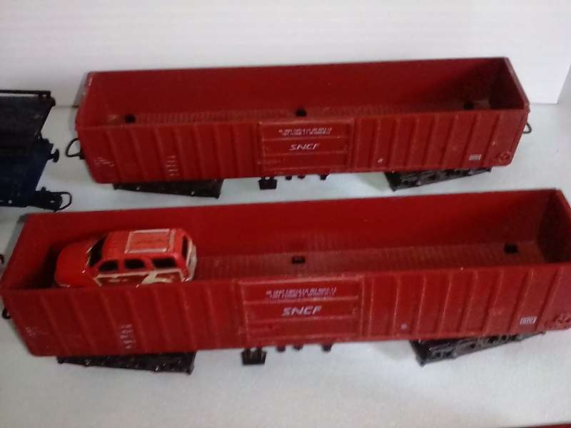10x VINTAGE LIMA CARRIERS IN GOOD TO VERY GOOD CONDITION - PLEASE READ BELOW.