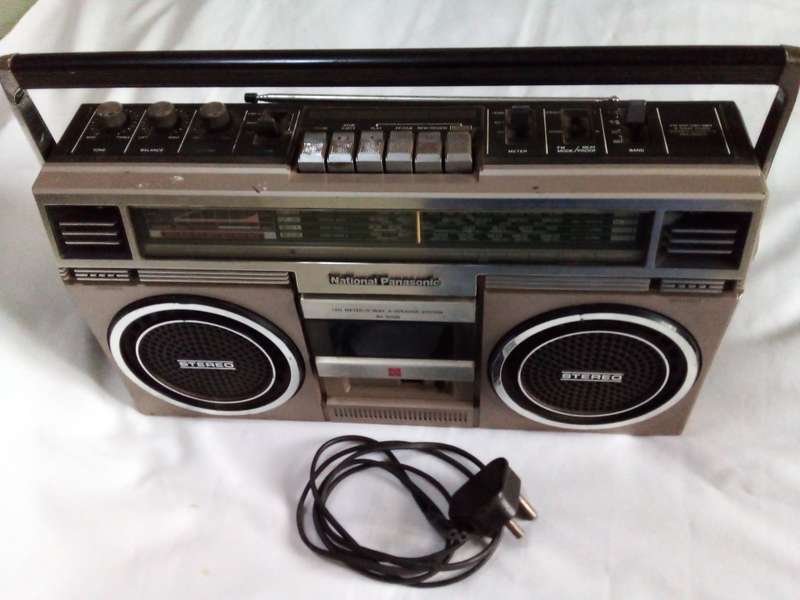 VINTAGE 1983 NATIONAL PANASONIC RX-5030F IN EXCELENT WORKING CONDITION - READ BELOW.