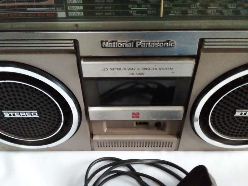 VINTAGE 1983 NATIONAL PANASONIC RX-5030F IN EXCELENT WORKING CONDITION - READ BELOW.