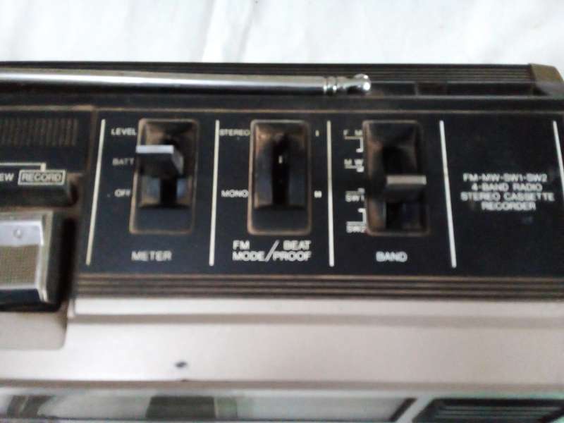 VINTAGE 1983 NATIONAL PANASONIC RX-5030F IN EXCELENT WORKING CONDITION - READ BELOW.