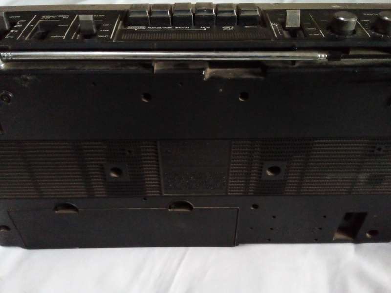 VINTAGE 1983 NATIONAL PANASONIC RX-5030F IN EXCELENT WORKING CONDITION - READ BELOW.