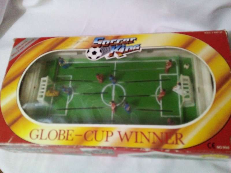 VINTAGE SOCCER KING - GLOBE CUP WINNER IN ORIGINAL BOX  - PERFECT CONDITION - SEE BELOW