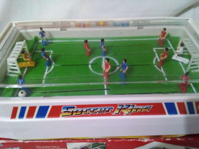 VINTAGE SOCCER KING - GLOBE CUP WINNER IN ORIGINAL BOX  - PERFECT CONDITION - SEE BELOW