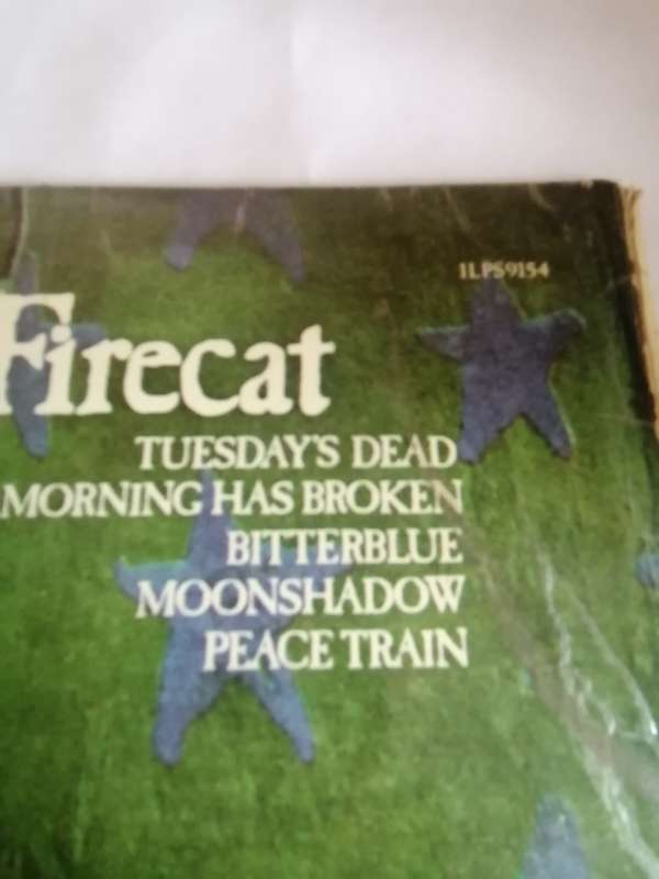 CAT STEVENS (TEASER AND THE FIRECAT)- VINYL IN  VERY GOOD CONDITION - SEE BELOW FOR INFO.