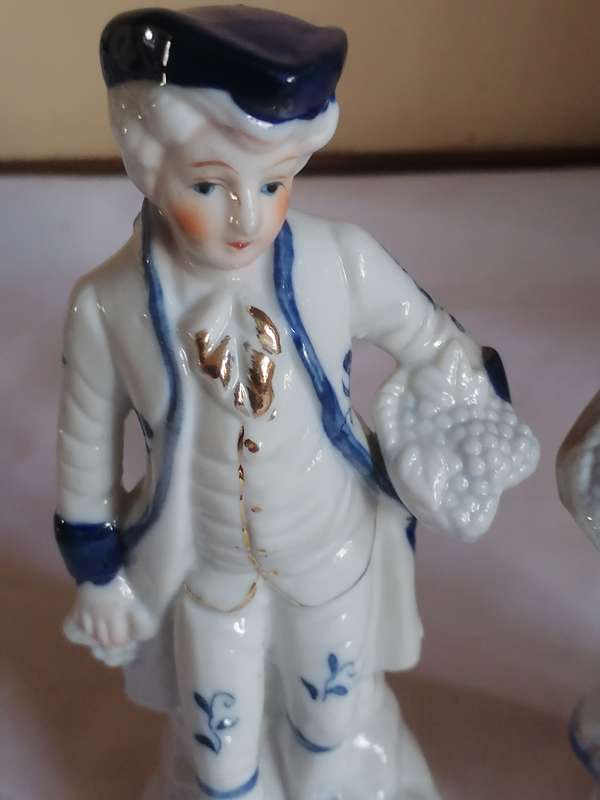 VINTAGE VICTORIAN COUPLE - PORCELIAN HAND PAINTED  - SEE BELOW FOR MORE INFO.