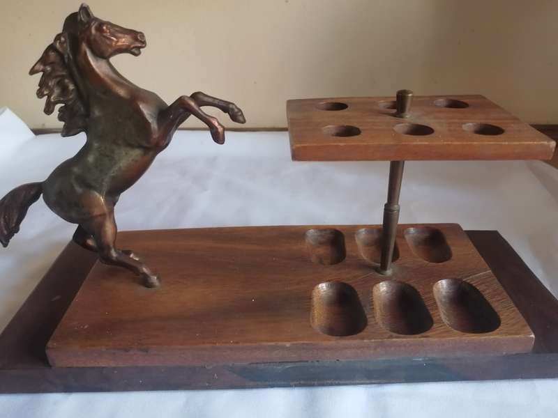 STUNNING ANTIQUE BRONZE HORSE SMOKKING PIPE HOLDER - HAND MADE SOLID WOOD  - SEE BELOW  INFO.